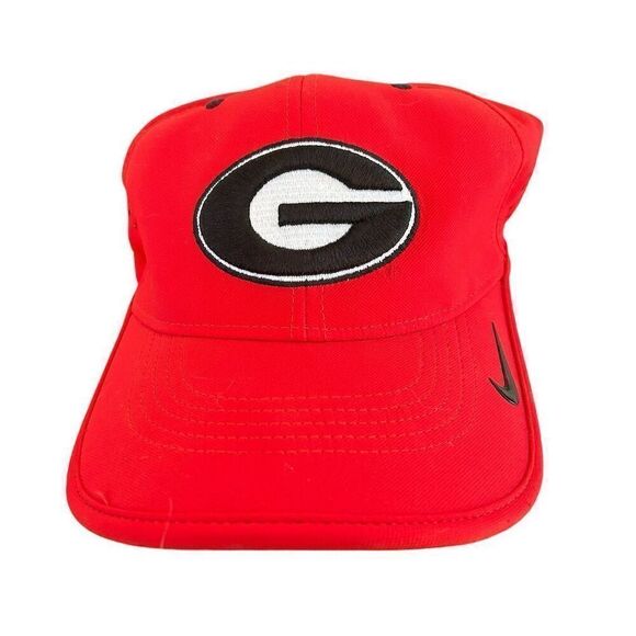 Nike Georgia Bulldogs Red Adjustable Baseball Cap Unisex Adults - Picture 1 of 5